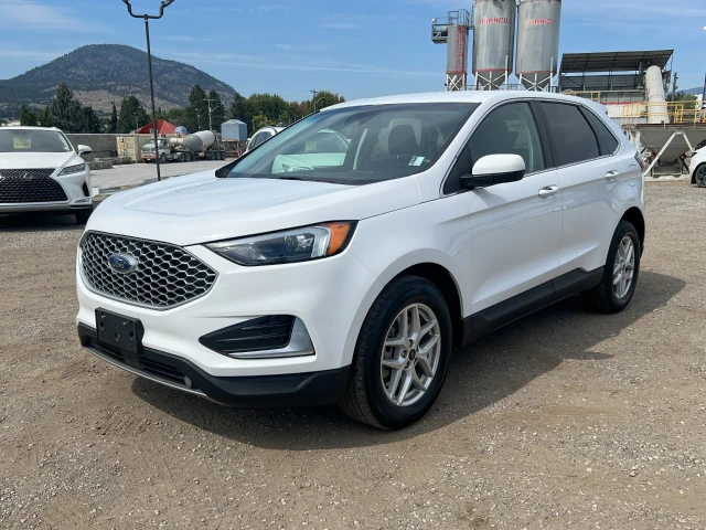 2023 Ford Edge SEL AWD, biela, 71 297 km, dovoz Kanada — foto 5 z 20
