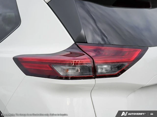 2026 Nissan Rogue, biela, 10 km, dovoz Kanada — foto 11 z 20