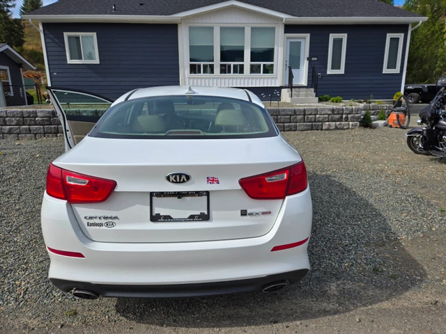 2014 Kia Optima, biela, 128 292 km, dovoz Kanada — foto 2 z 5