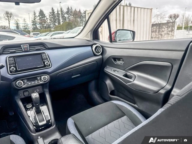 2024 Nissan Versa SV | Backup Camera | Screen Display, červená, 64 776 km, dovoz Kanada — foto 10 z 20