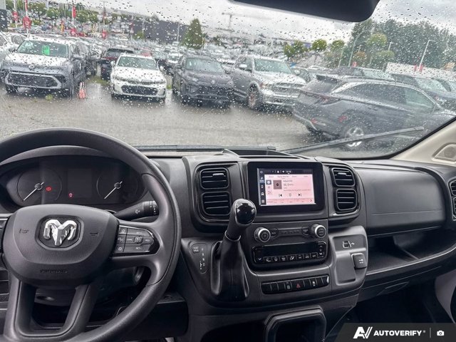 2024 RAM Promaster Tradesman | Backup Camera, biela, 31 198 km, dovoz Kanada — foto 10 z 18