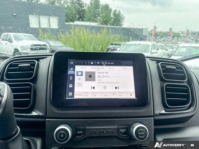 2024 RAM Promaster Tradesman | Backup Camera, biela, 31 198 km, dovoz Kanada — foto 16 z 18