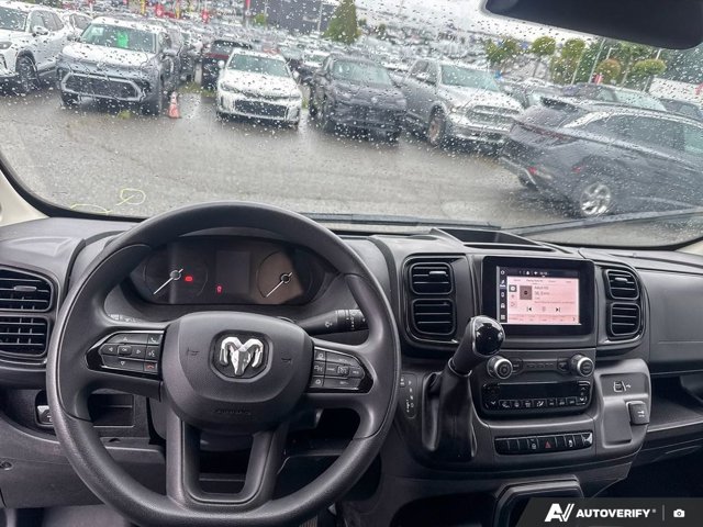 2024 RAM Promaster Tradesman | Backup Camera, biela, 31 198 km, dovoz Kanada — foto 9 z 18