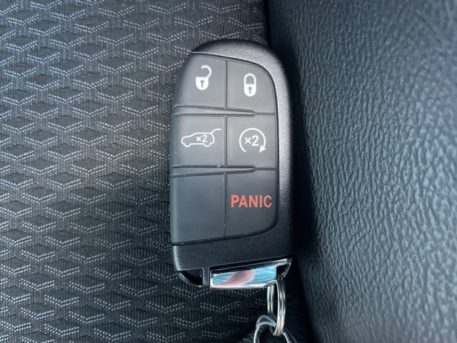 2026 Jeep Compass Altitude | 4WD | Remote Start | Backup Camera | Push Button Start | Apple CarPlay, modrá, 15 km, dovoz Kanada — foto 10 z 20