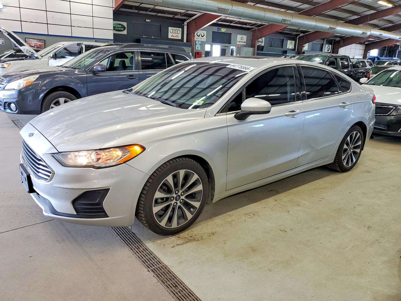 2019 Ford FUSION SE, strieborná, 161 993 km, dovoz USA — foto 1 2019 Ford FUSION SE, strieborná, 161 993 km, dovoz USA — foto 1