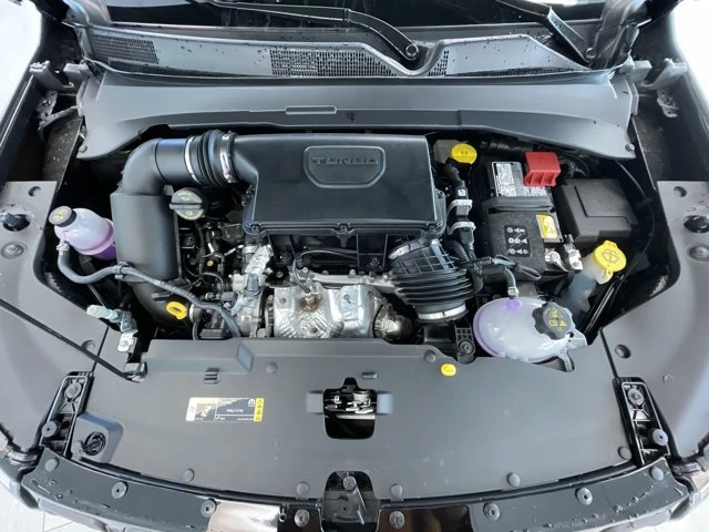 2026 Jeep Compass Altitude | 4WD | Remote Start | Backup Camera | Push Button Start | Apple CarPlay, čierna, 15 km, dovoz Kanada — foto 7 z 20
