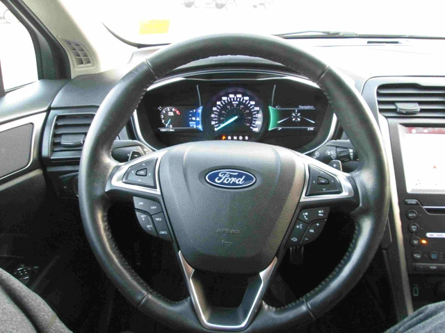 2018 Ford Fusion Titanium, čierna, 136 411 km, dovoz Kanada — foto 12 z 15
