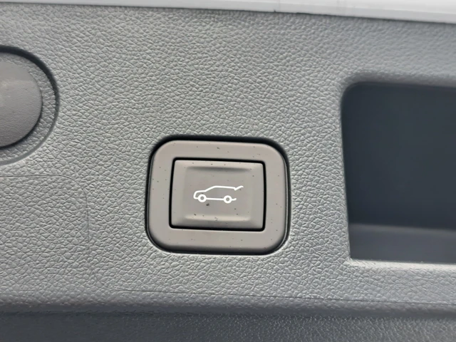 2027 GMC Terrain Denali, čierna, 1 km, dovoz Kanada — foto 10 z 20