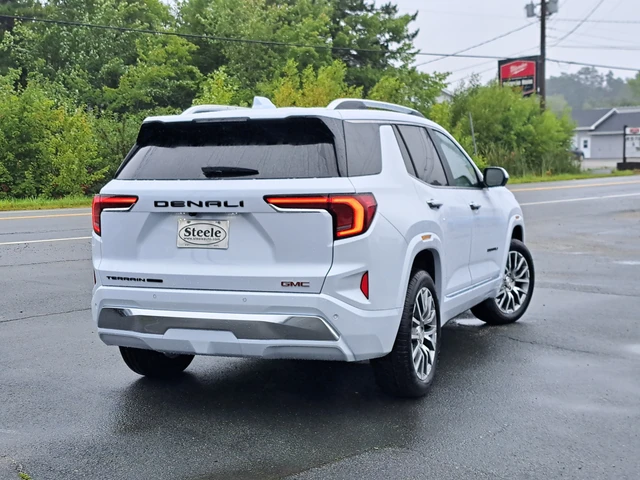 2027 GMC Terrain Denali, čierna, 1 km, dovoz Kanada — foto 6 z 20