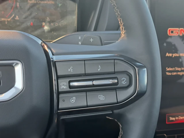 2027 GMC Terrain AT4, strieborná, 1 km, dovoz Kanada — foto 15 z 20