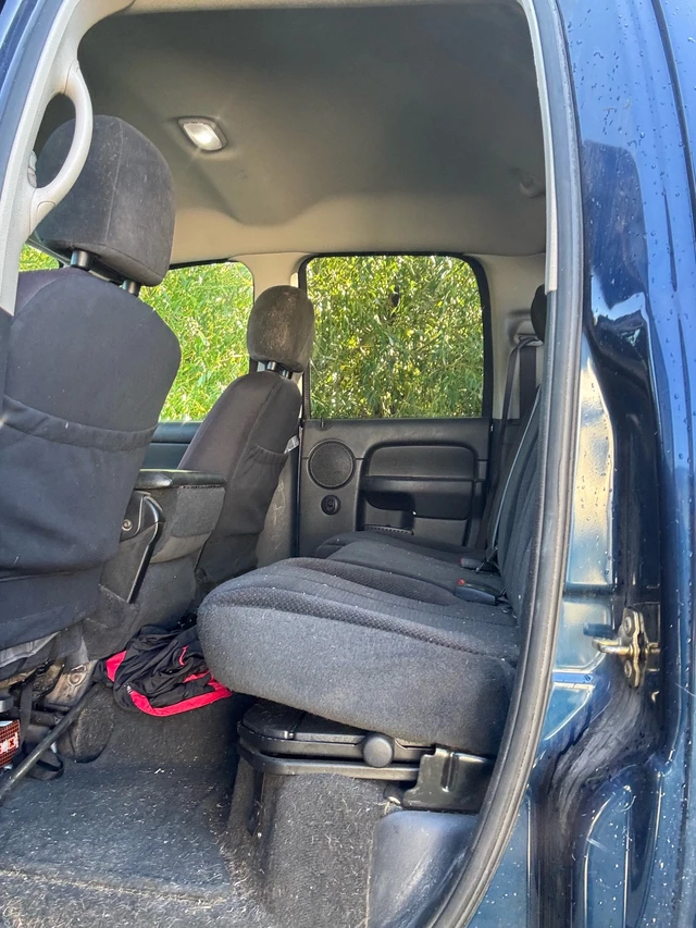 2004 Dodge Ram3500, 231 142 km, dovoz Kanada — foto 5 z 5