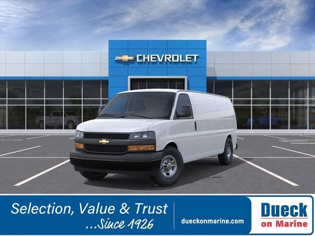 2026 Chevrolet Express Work, biela, 5 km, dovoz Kanada — foto 1