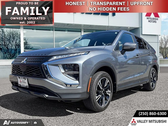 2025 Mitsubishi Eclipse Cross ES S-AWC, strieborná, 44 015 km, dovoz Kanada — foto 1