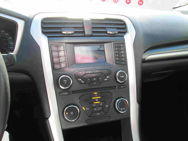 2016 Ford Fusion, biela, 120 417 km, dovoz Kanada — foto 10 z 12