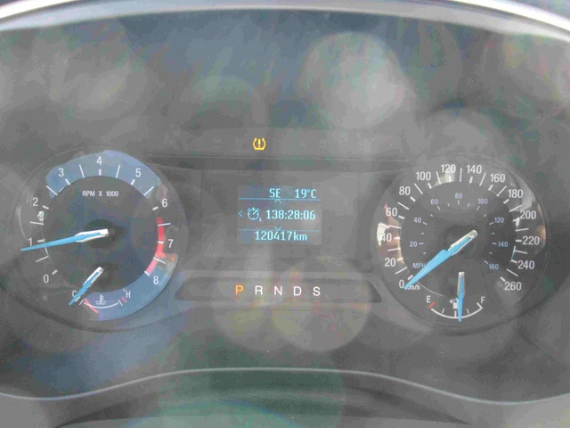 2016 Ford Fusion, biela, 120 417 km, dovoz Kanada — foto 11 z 12