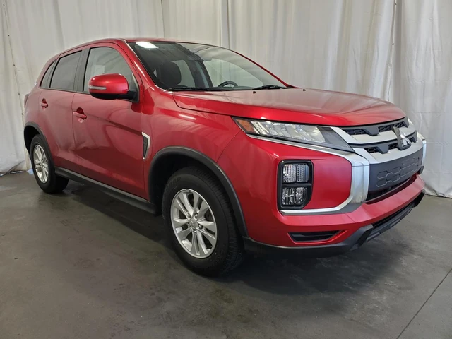 2024 Mitsubishi Rvr SEL, červená, 53 763 km, dovoz Kanada — foto 1