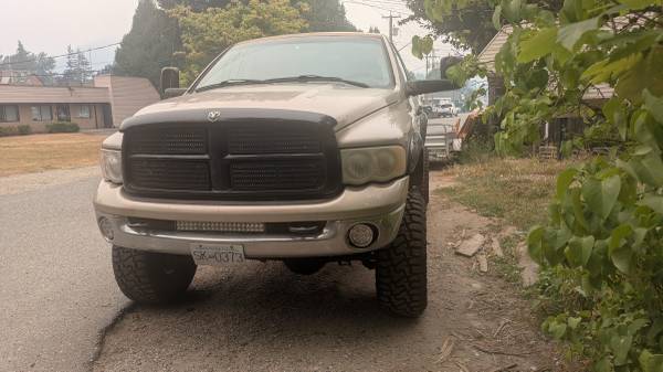 2004 Dodge, dovoz Kanada — foto 1