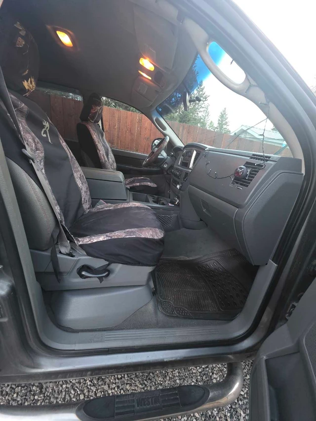 2007 Dodge Ram1500, sivá, 252 864 km, dovoz Kanada — foto 5 z 5