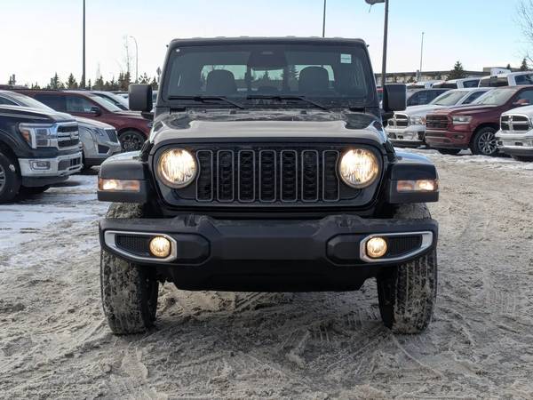 2026 Jeep, dovoz Kanada — foto 2 z 12