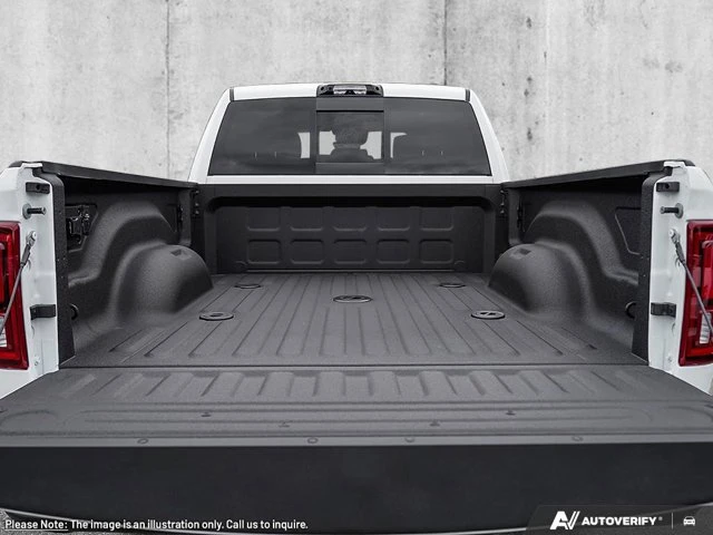 2026 RAM 3500 Limited, biela, 15 km, dovoz Kanada — foto 8 z 20