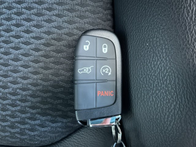 2026 Jeep Compass Altitude | 4WD | Remote Start | Backup Camera | Push Button Start | Apple CarPlay, biela, 15 km, dovoz Kanada — foto 10 z 20