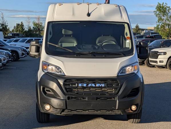 2025 RAM, dovoz Kanada — foto 2 z 12