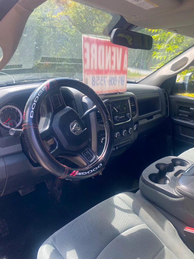 2019 Dodge Ram1500, čierna, 212 km, dovoz Kanada — foto 5 z 5