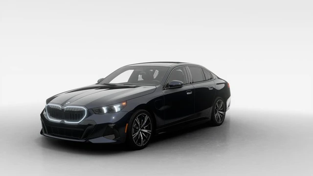 2027 BMW 5Series 550e xDrive | Premium Amélioré | M Sport Pro | Aide ? la conduite avancé |, čierna, 90 km, dovoz Kanada — foto 1